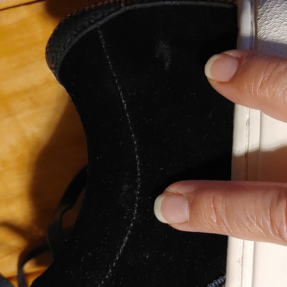 TED BAKER MEN'S DANNEZ TWO-TONE SUEDE LACE UP SNEAKER - Picture 11 of 15